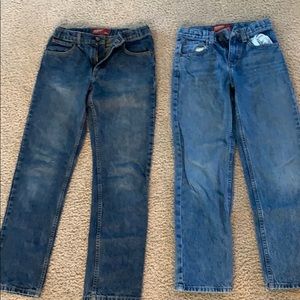 Selling 2 Arizona jeans